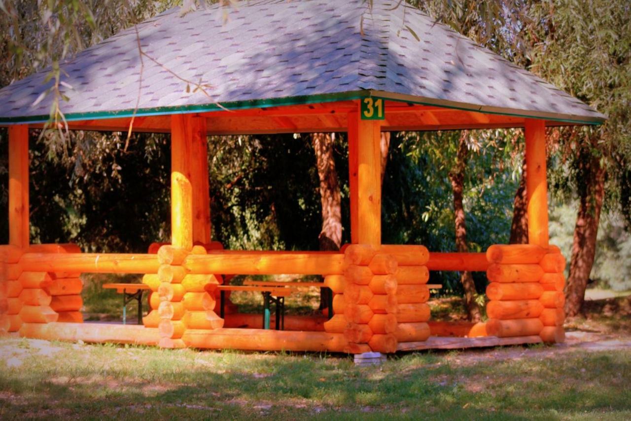 Holiday Park Dunay Kyslytsya Exteriér fotografie