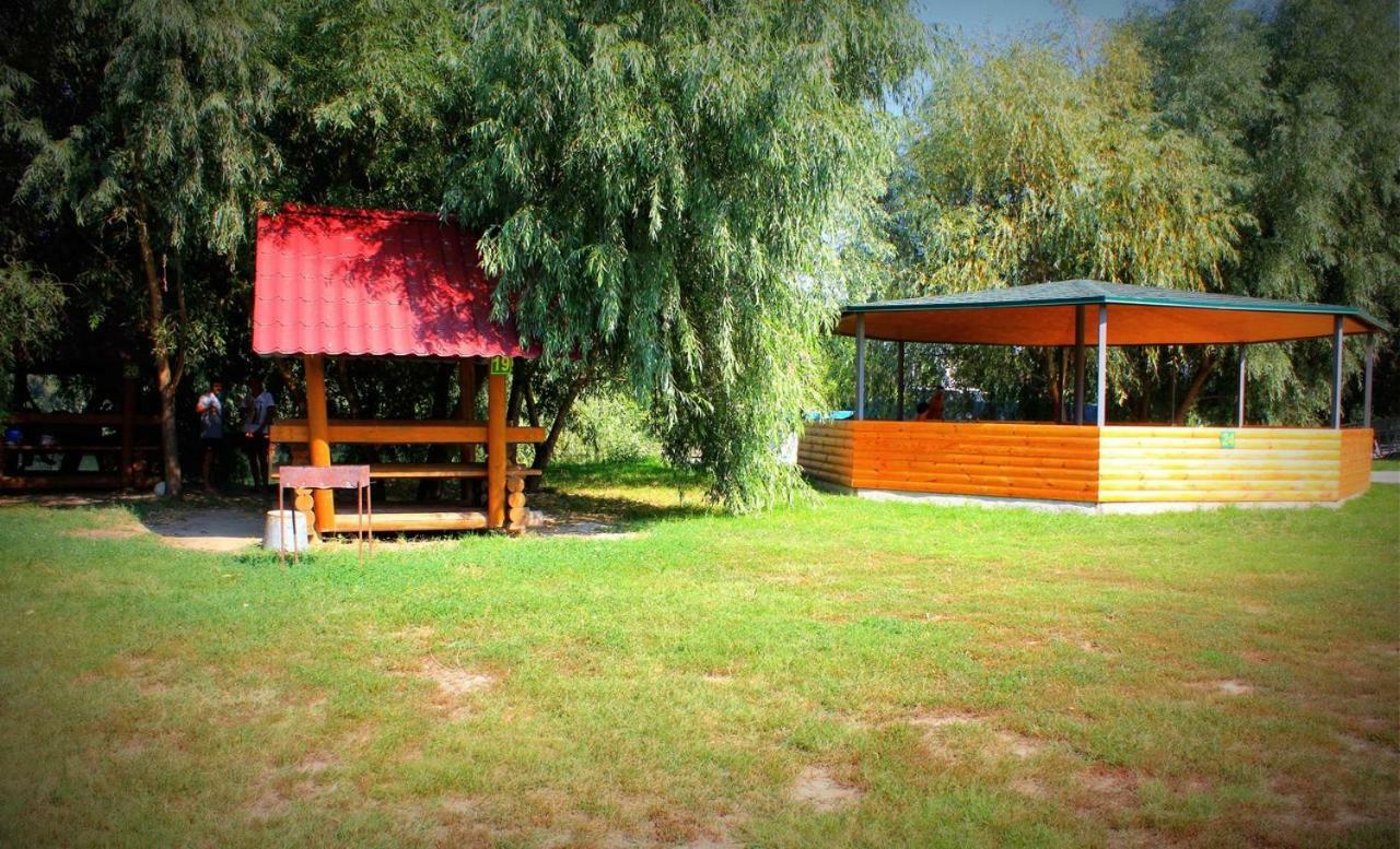 Holiday Park Dunay Kyslytsya Exteriér fotografie