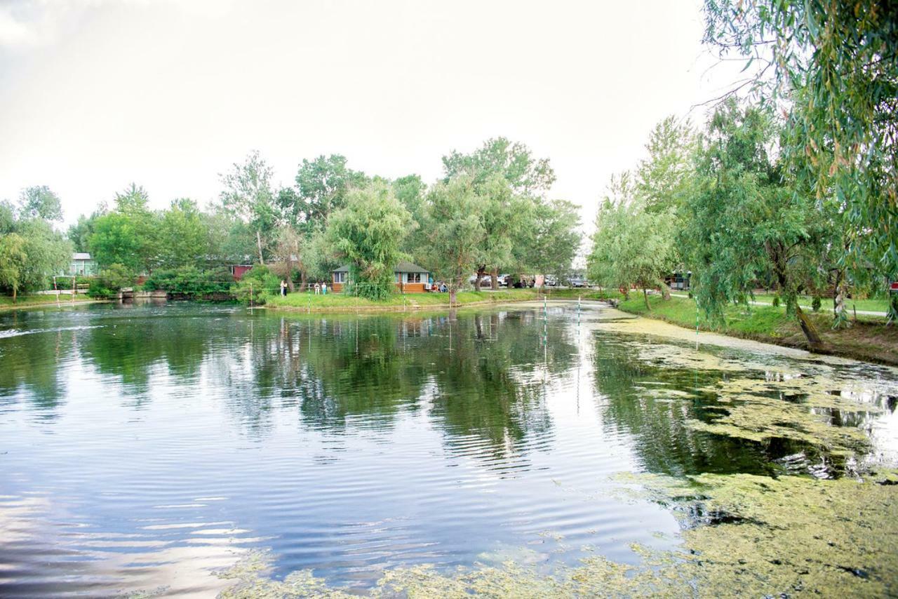 Holiday Park Dunay Kyslytsya Exteriér fotografie